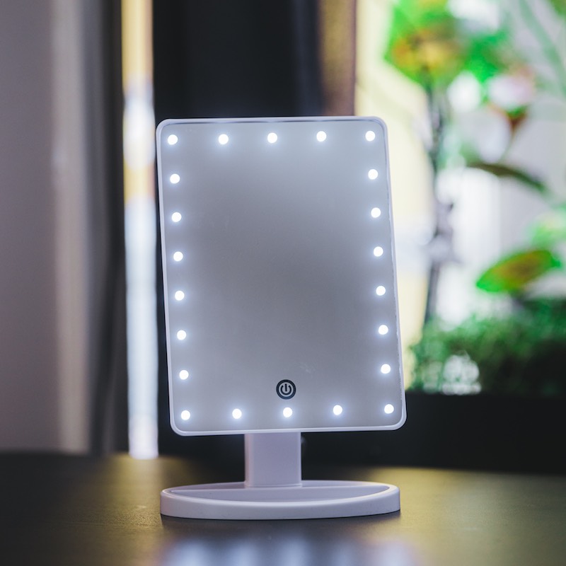 Makeup-mirror with LED-lights